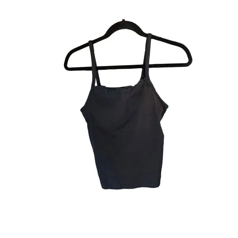 Bali women’s black tank with built-in bra, size 36B